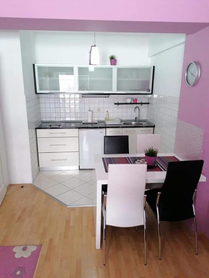 Apartments Nela オフリド エクステリア 写真
